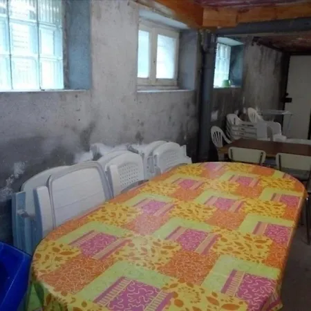 Chalet Chambon-sur-lac, 9 Pieces, 14 Personnes - Fr-1-395-30 شامبون-سورلاك