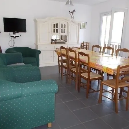 شاليه Chalet Chambon-sur-lac, 9 Pieces, 14 Personnes - Fr-1-395-30 شامبون-سورلاك